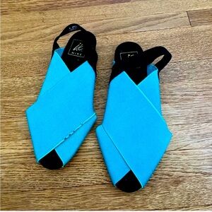 Vintage Nike Sandals